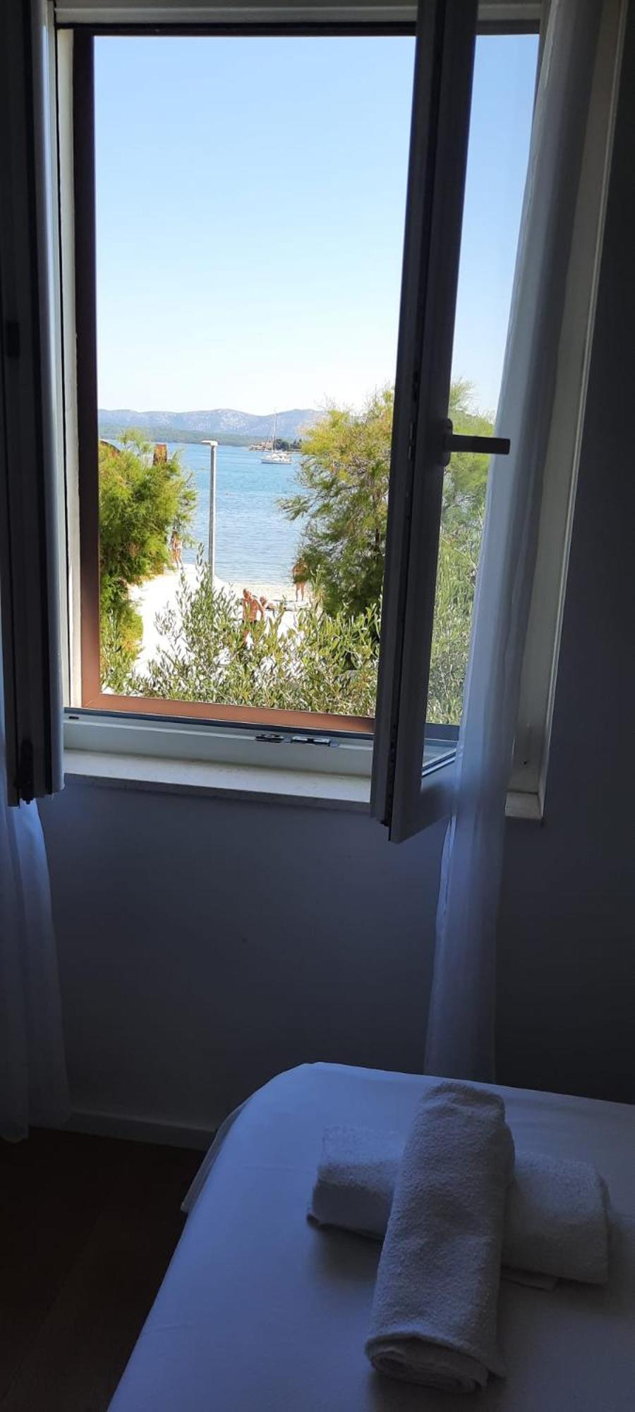 Kate With Sea View, Balcony And Parking, Murter, Dalmatia Murter